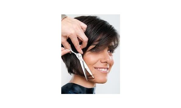 Usa New York Celebrity Stylist Edward Tricomi Haircut At Warren