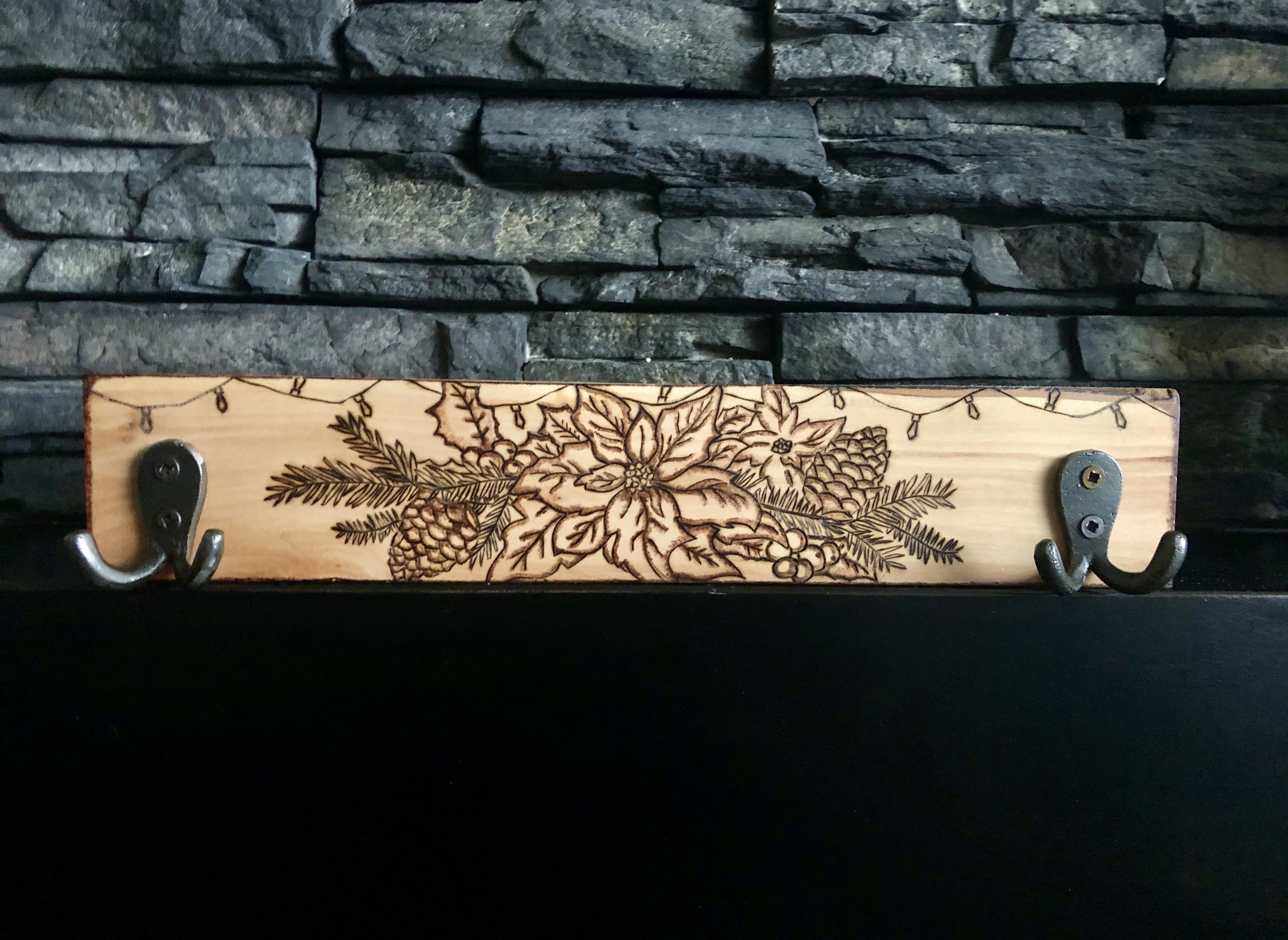 Mantelpiece Hanger